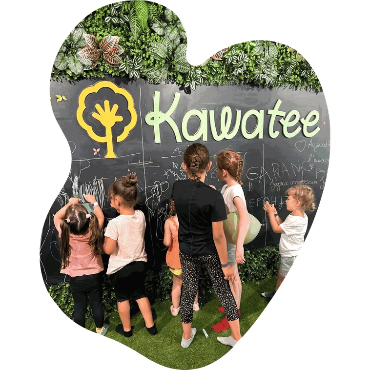 Parc de jeux couvert Kawatee en Essonne — enfants et parents
